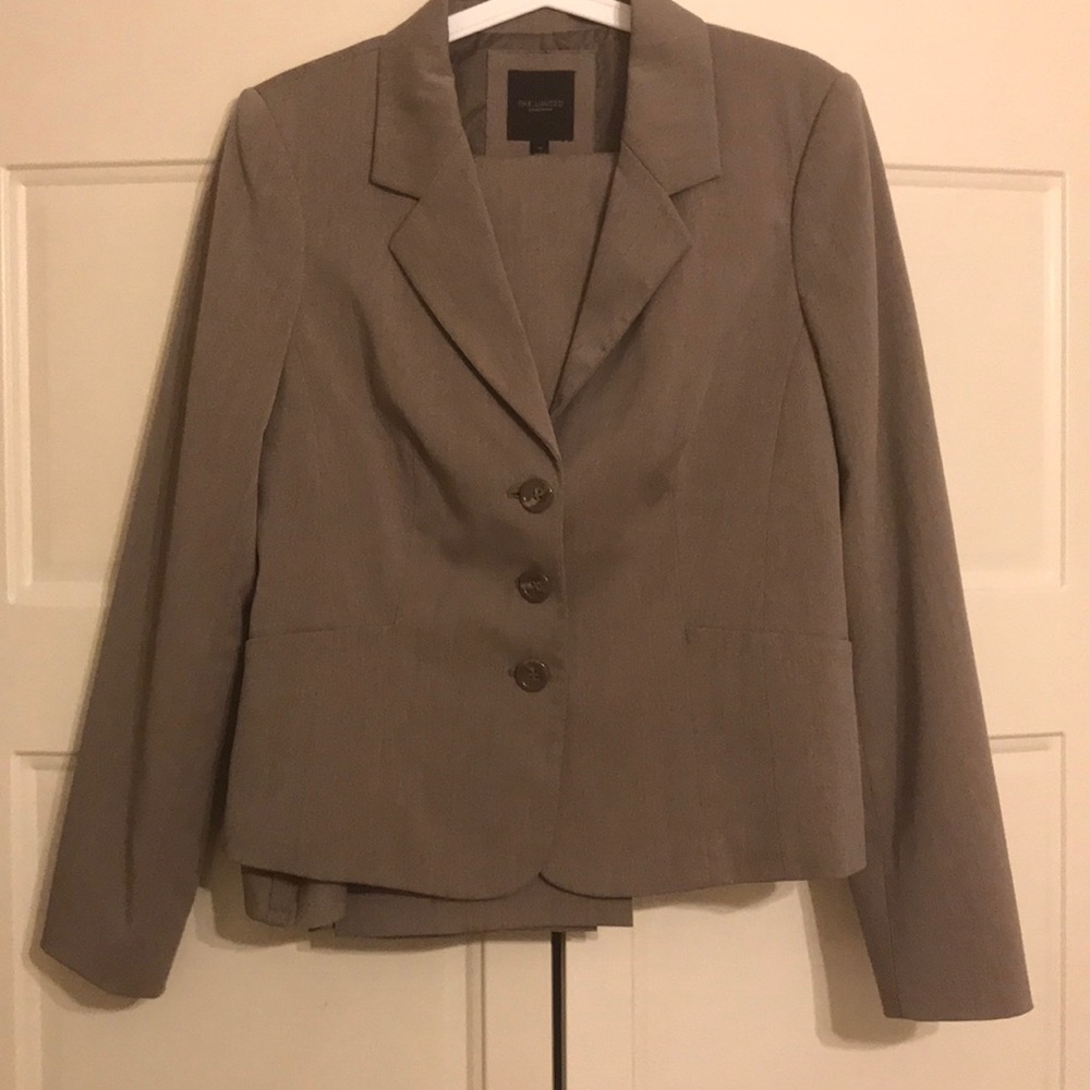 Women’s The Limited professional suit.